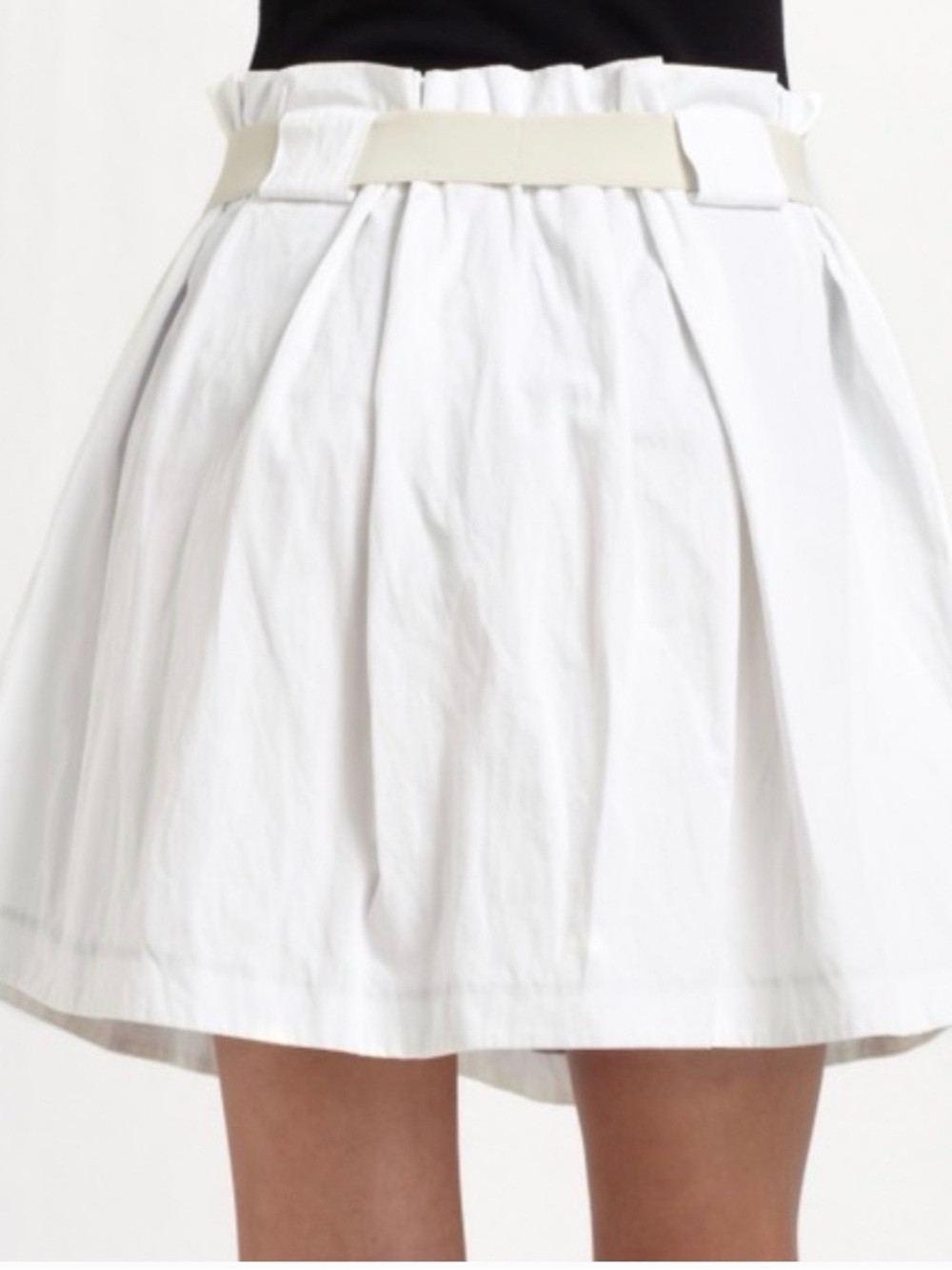 New SUNO White Cotton Skirt. Size small.